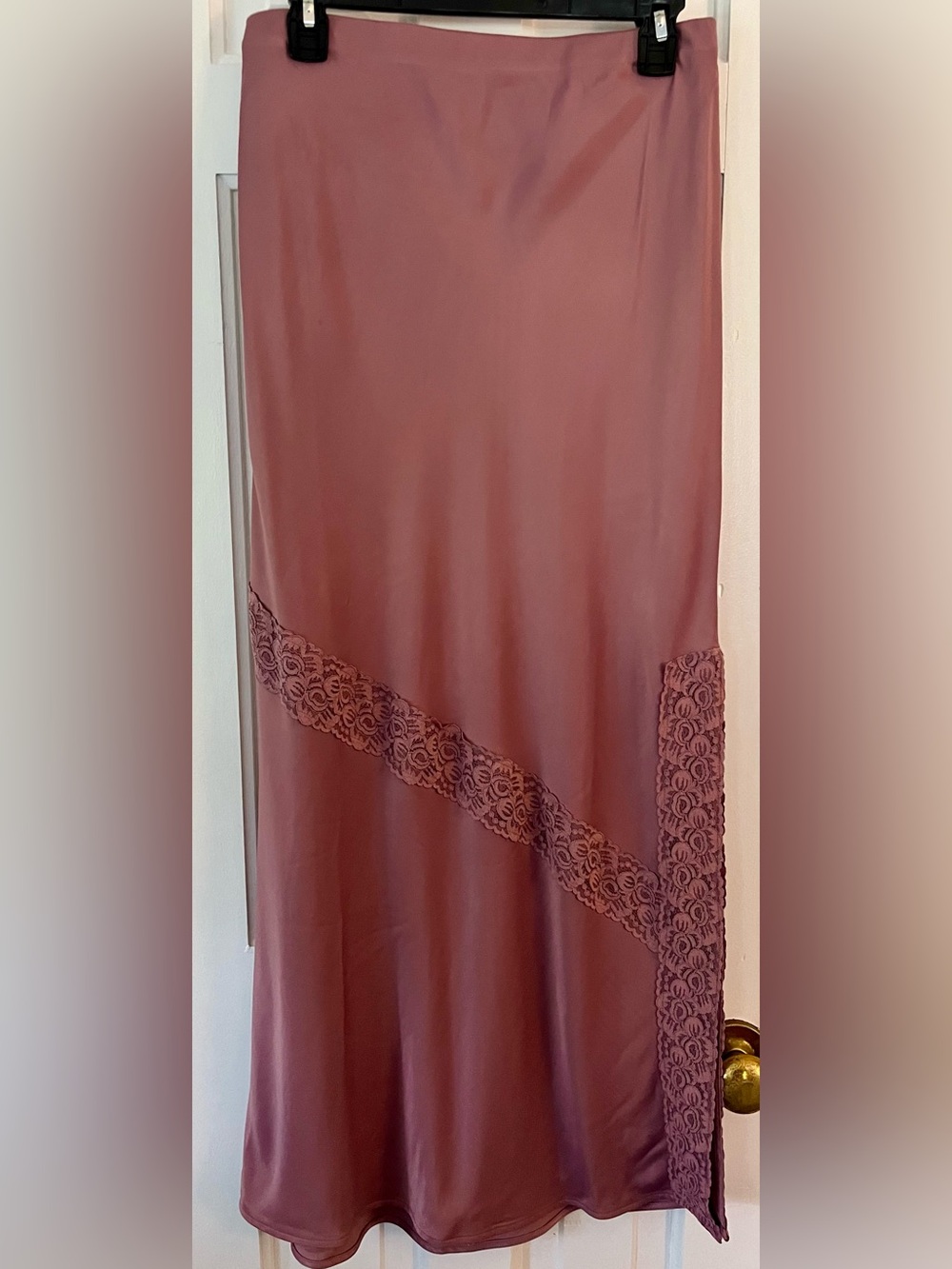 FREE PEOPLE NWT (Lucia) Nostalgia Rose Two-Piece Lace Trim Skirt Set. Size:Large - Picture 7 of 8